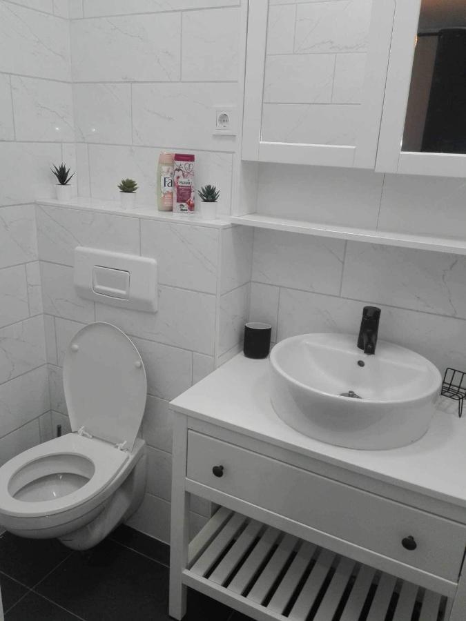 Готель 7Dab 4 Josika 28 Contactless Self Check-In Будапешт Екстер'єр фото